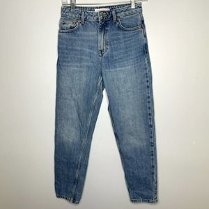 TOPSHOP Mom Medium Wash Jeans Size 26